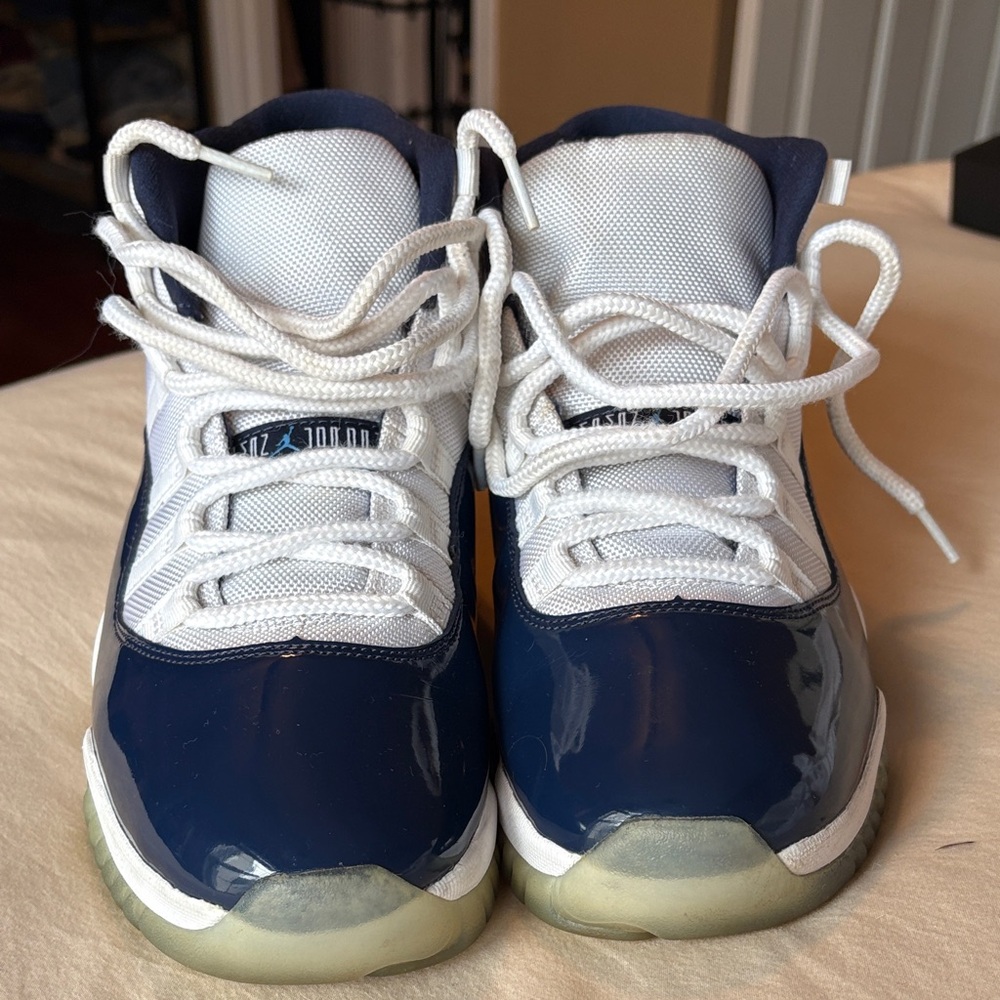 Jordan 11 - Picture 2 of 9